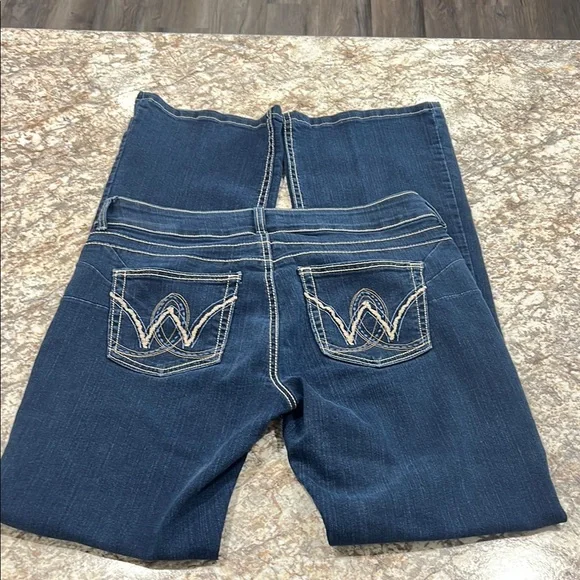 Wrangler Women's Indigo Straight Leg Jeans - Picture 8 of 13